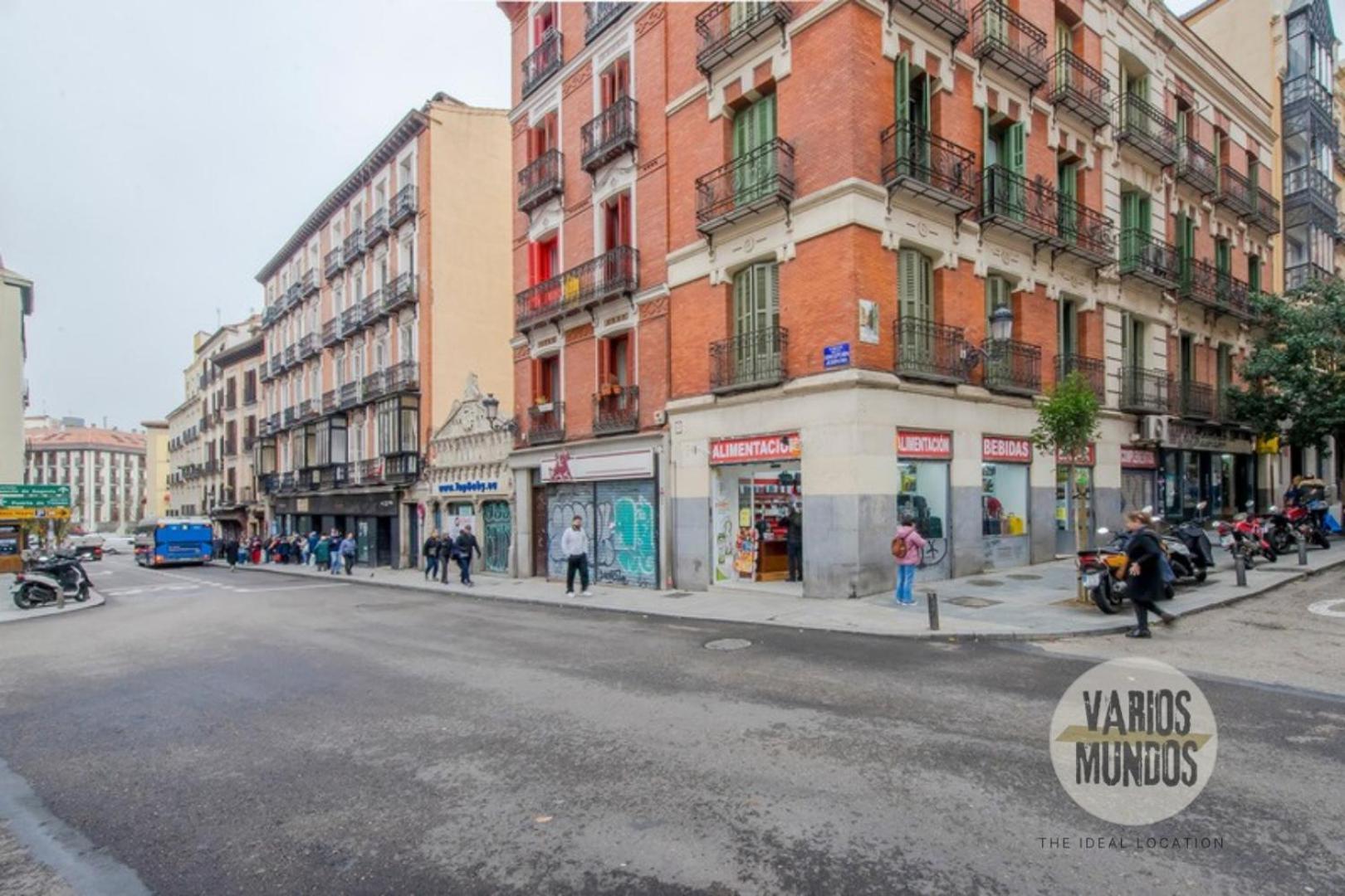 Aventura Para 3 En Sol, Ven A Concepcion Jeronima Madrid Exteriér fotografie